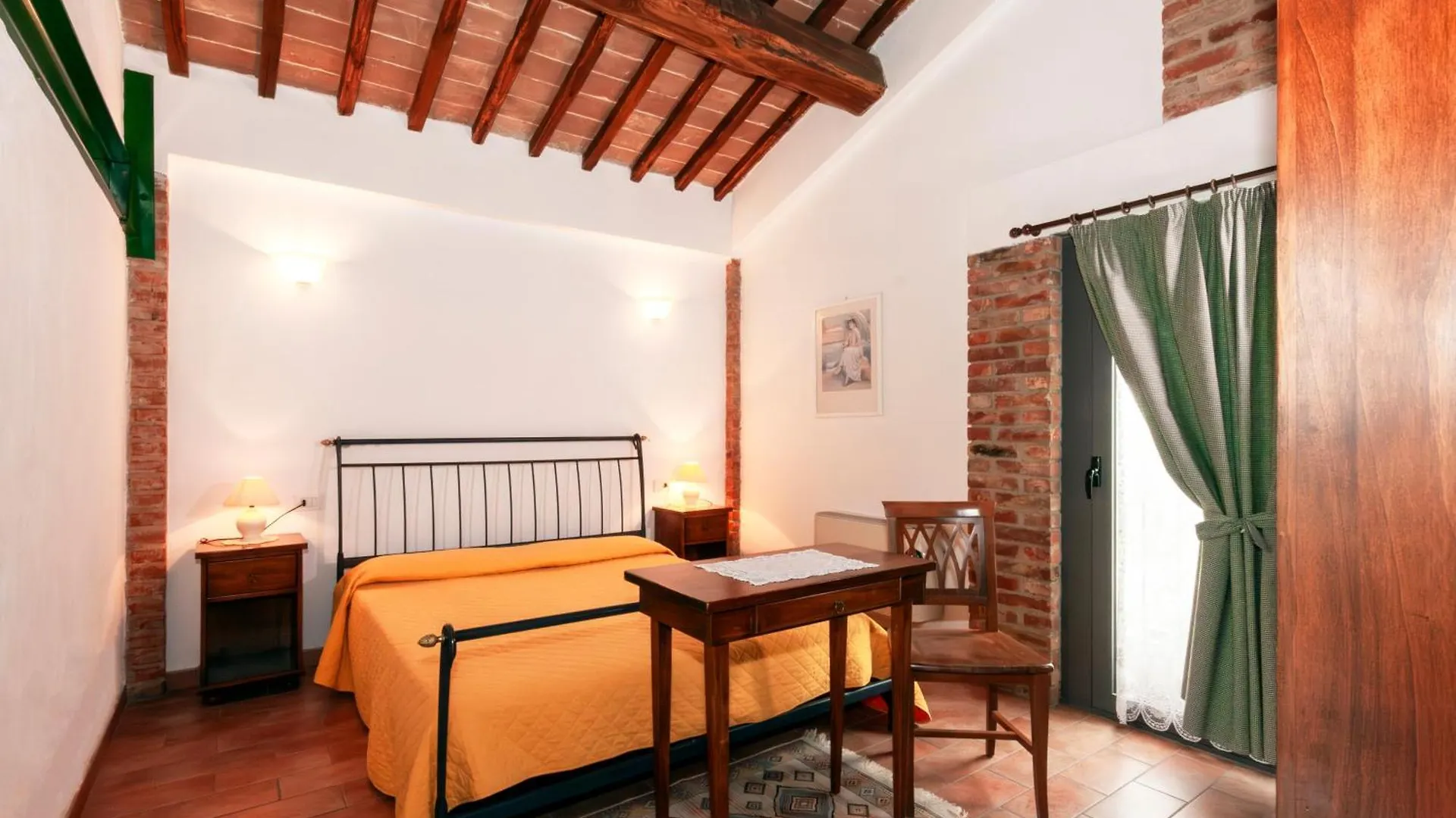 Casavacanze Vesta Isola d'Arbia 0*,