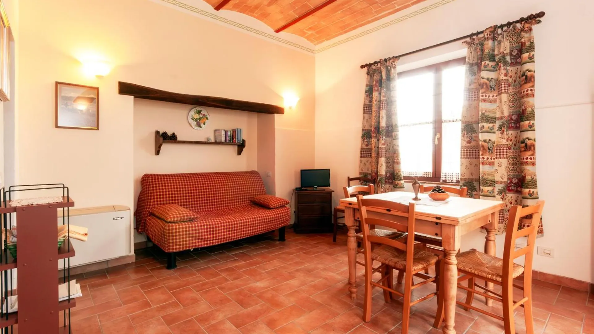 Casavacanze Vesta Isola d'Arbia Hétvégi ház