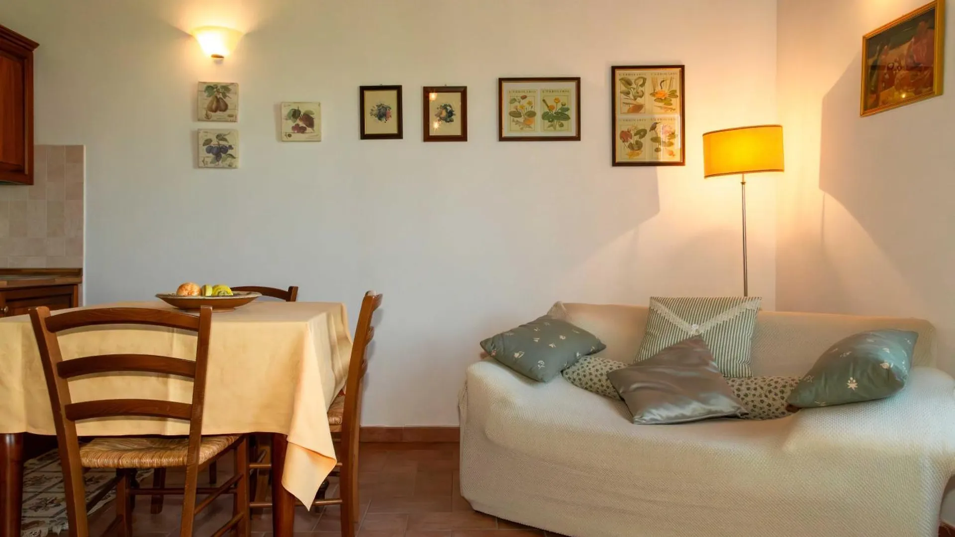 Casavacanze Vesta Isola d'Arbia