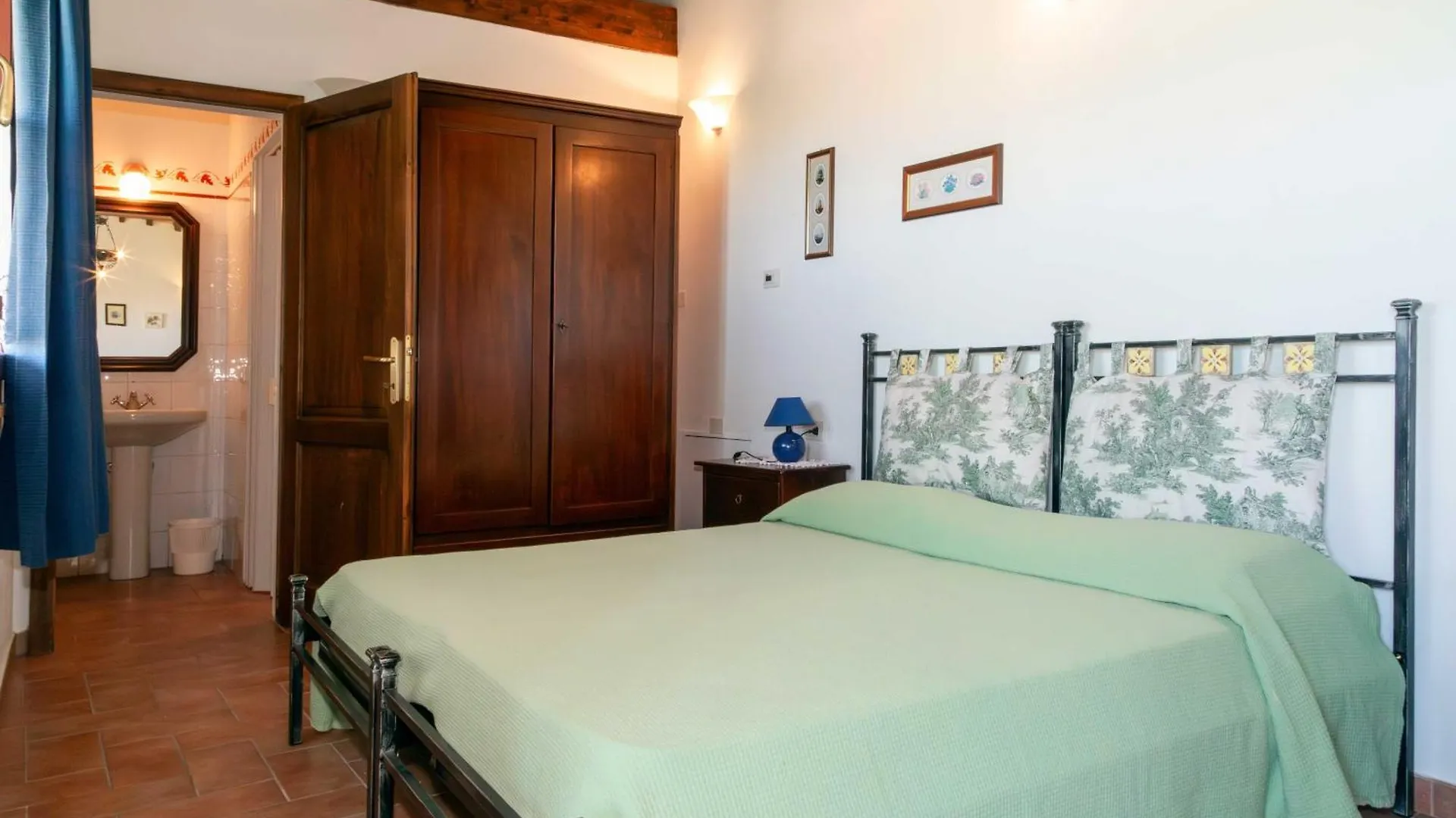 Casavacanze Vesta Guest House Isola d'Arbia